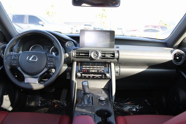 Certified 2024 Lexus IS 300 F Sport image 10