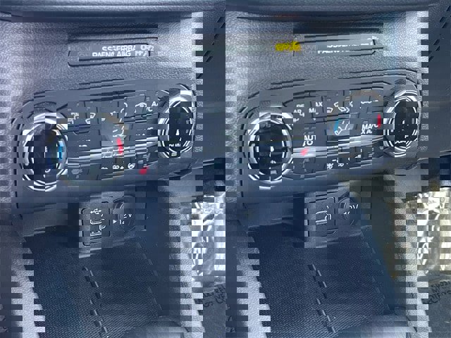 Used 2024 Ford Escape ST-Line image 19