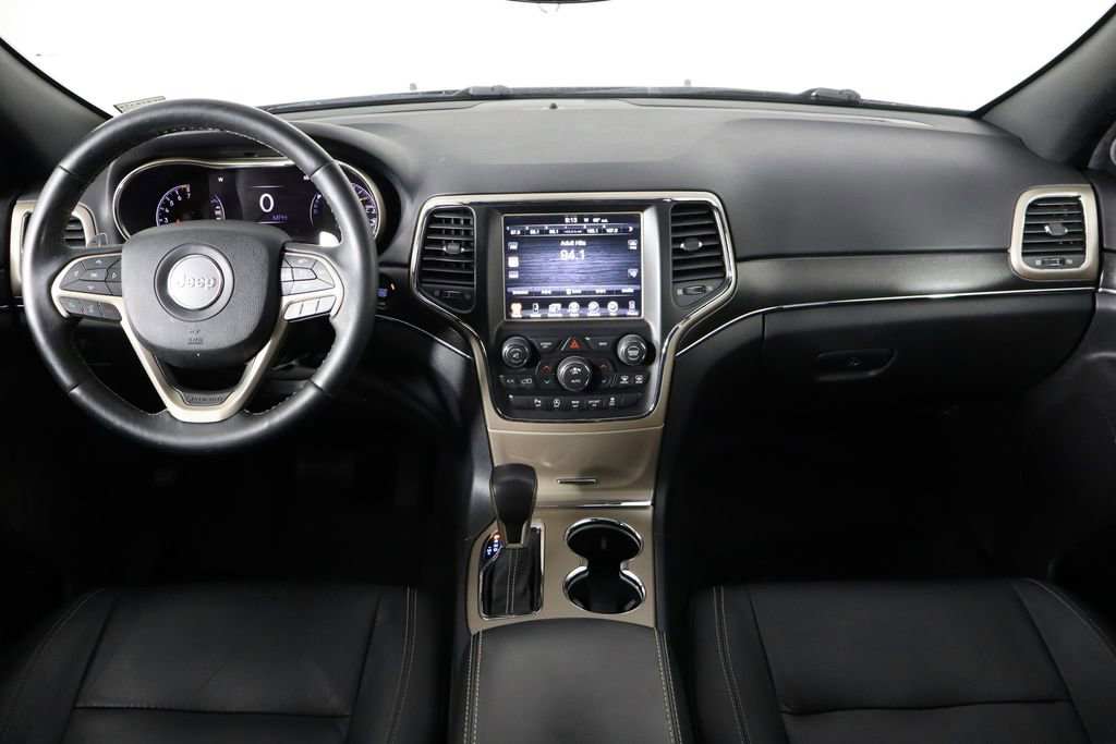 Used 2017 Jeep Grand Cherokee Limited AWD/4WD image 13