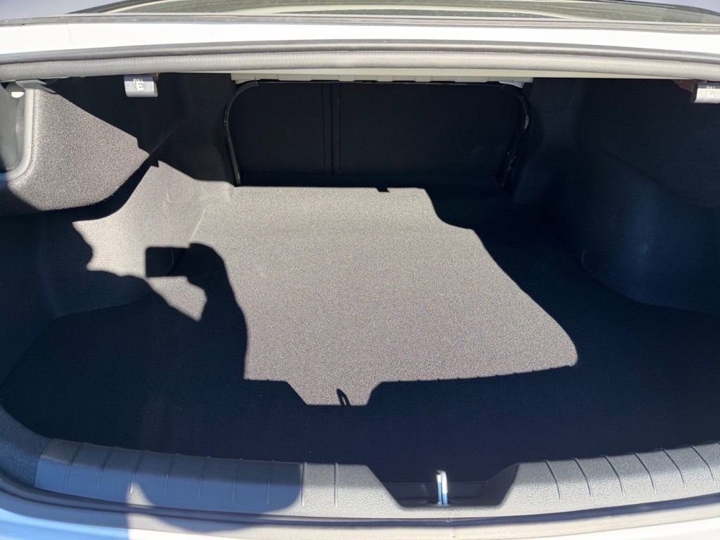 Used 2025 Kia K5 GT-Line w/ GT-Line Premium Package image 12