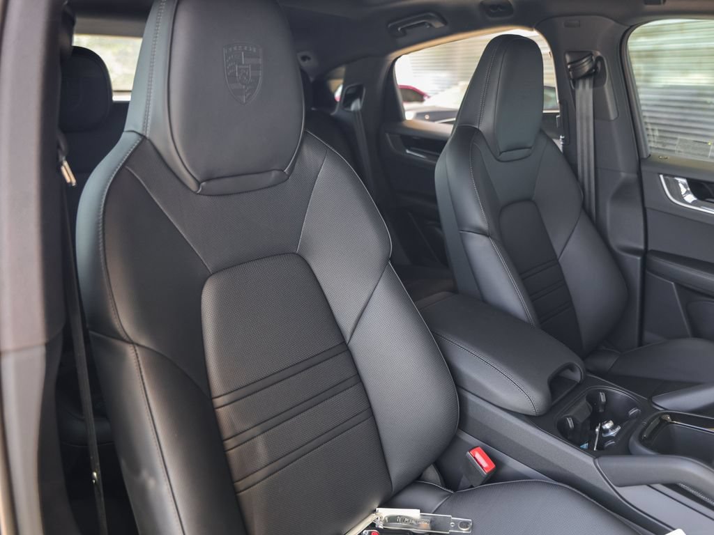 New 2026 Porsche Cayenne S AWD/4WD image 34