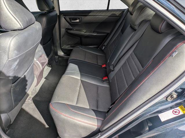 Used 2017 Toyota Camry SE image 18