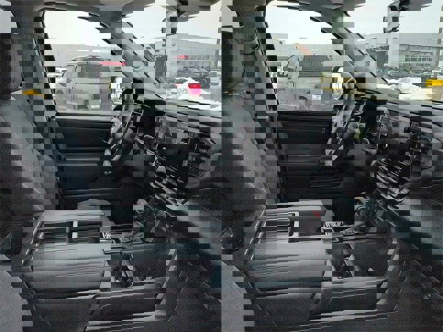 Used 2022 Toyota Tundra SR w/ SR Tow Package image 9