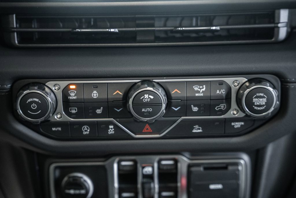 New 2026 Jeep Gladiator Mojave AWD/4WD image 22