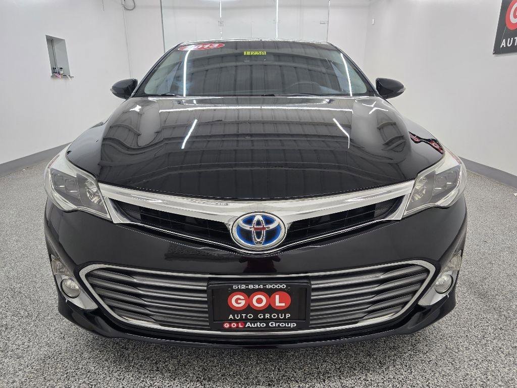 Used 2013 Toyota Avalon XLE Touring FWD image 3
