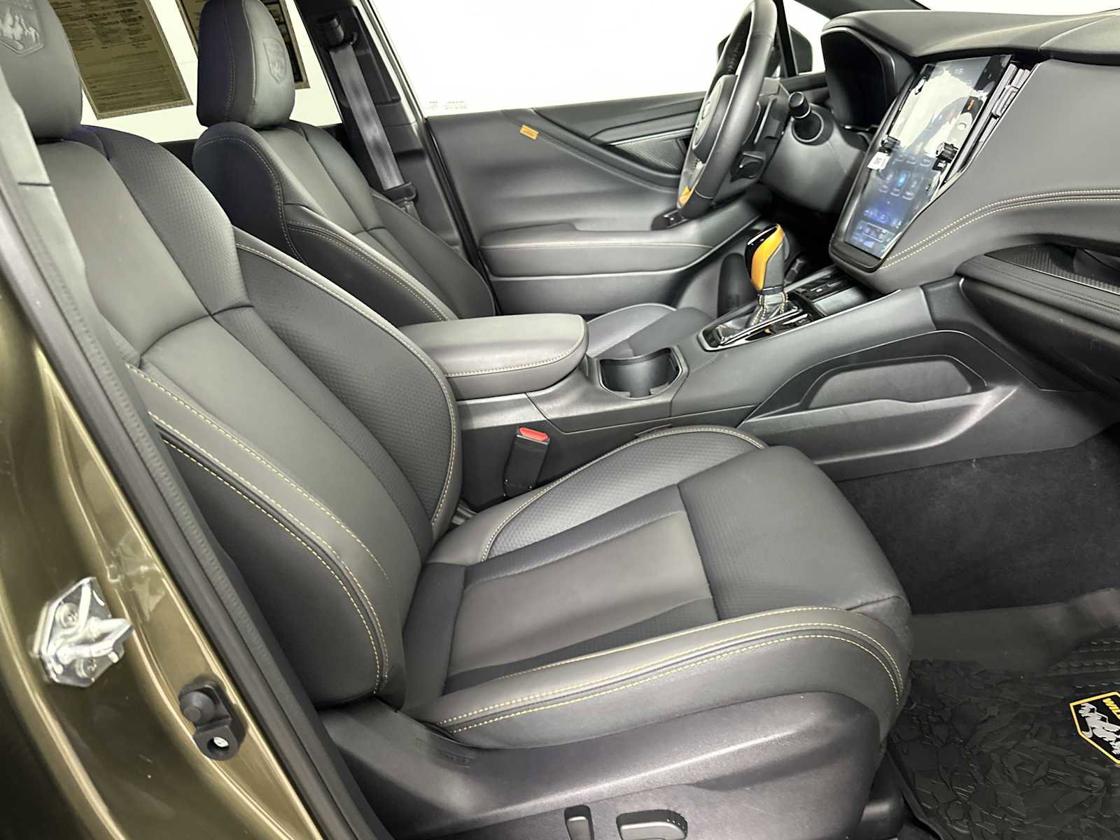 Used 2025 Subaru Outback Wilderness AWD/4WD image 27