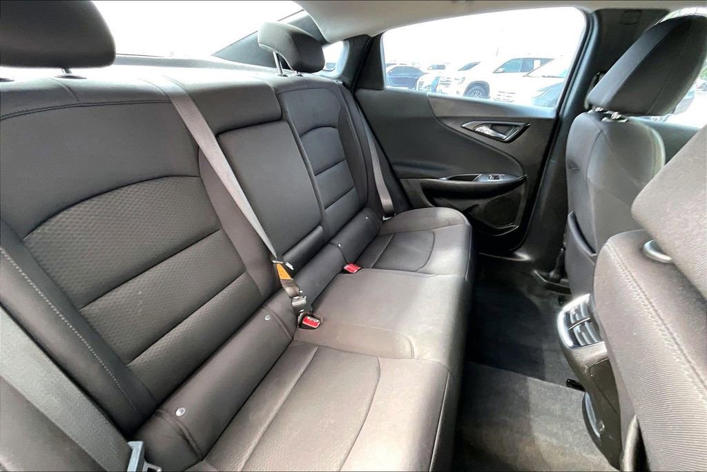 Used 2022 Chevrolet Malibu LT FWD image 22