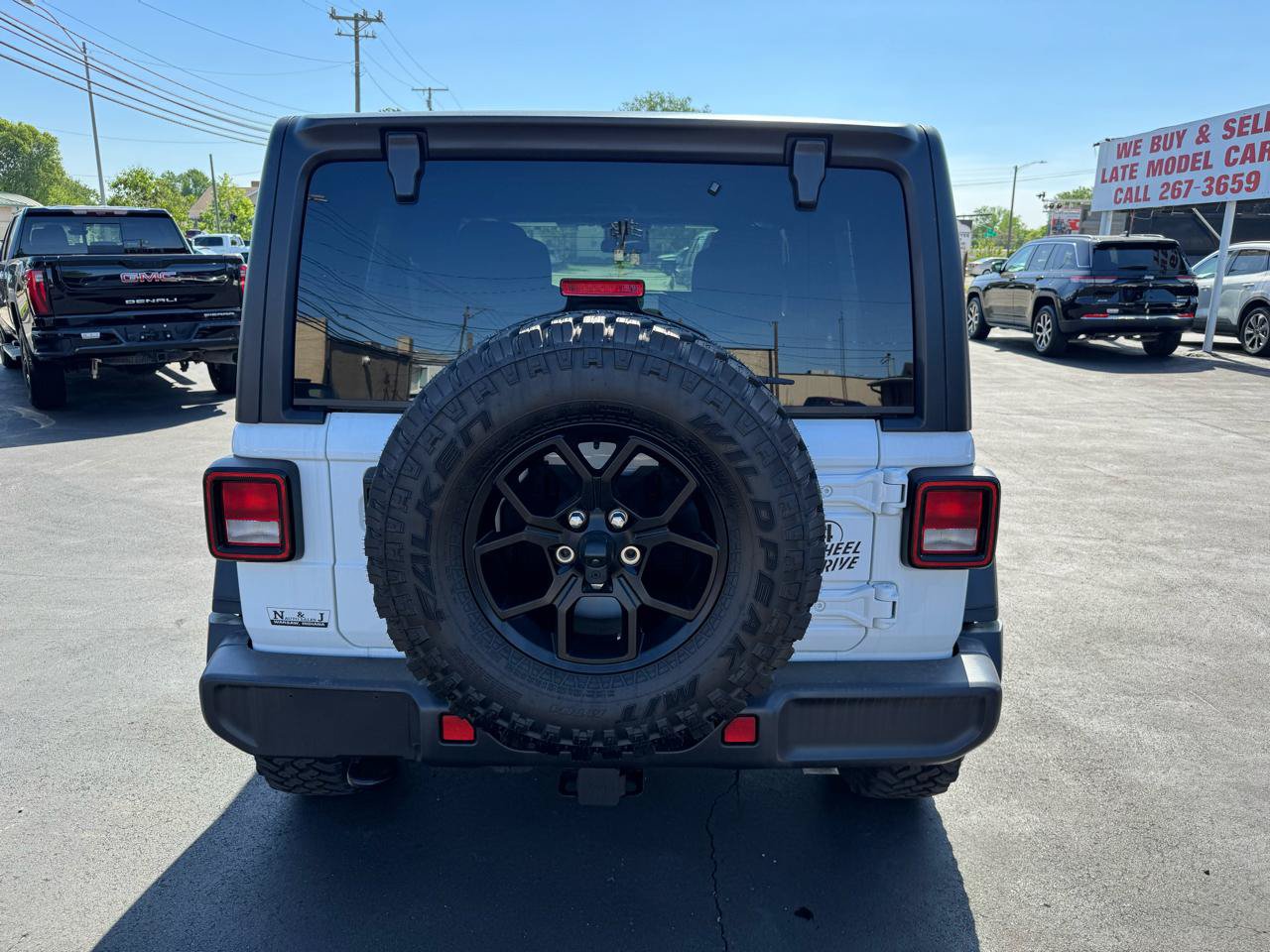 Used 2025 Jeep Wrangler Unlimited Sport AWD/4WD image 6