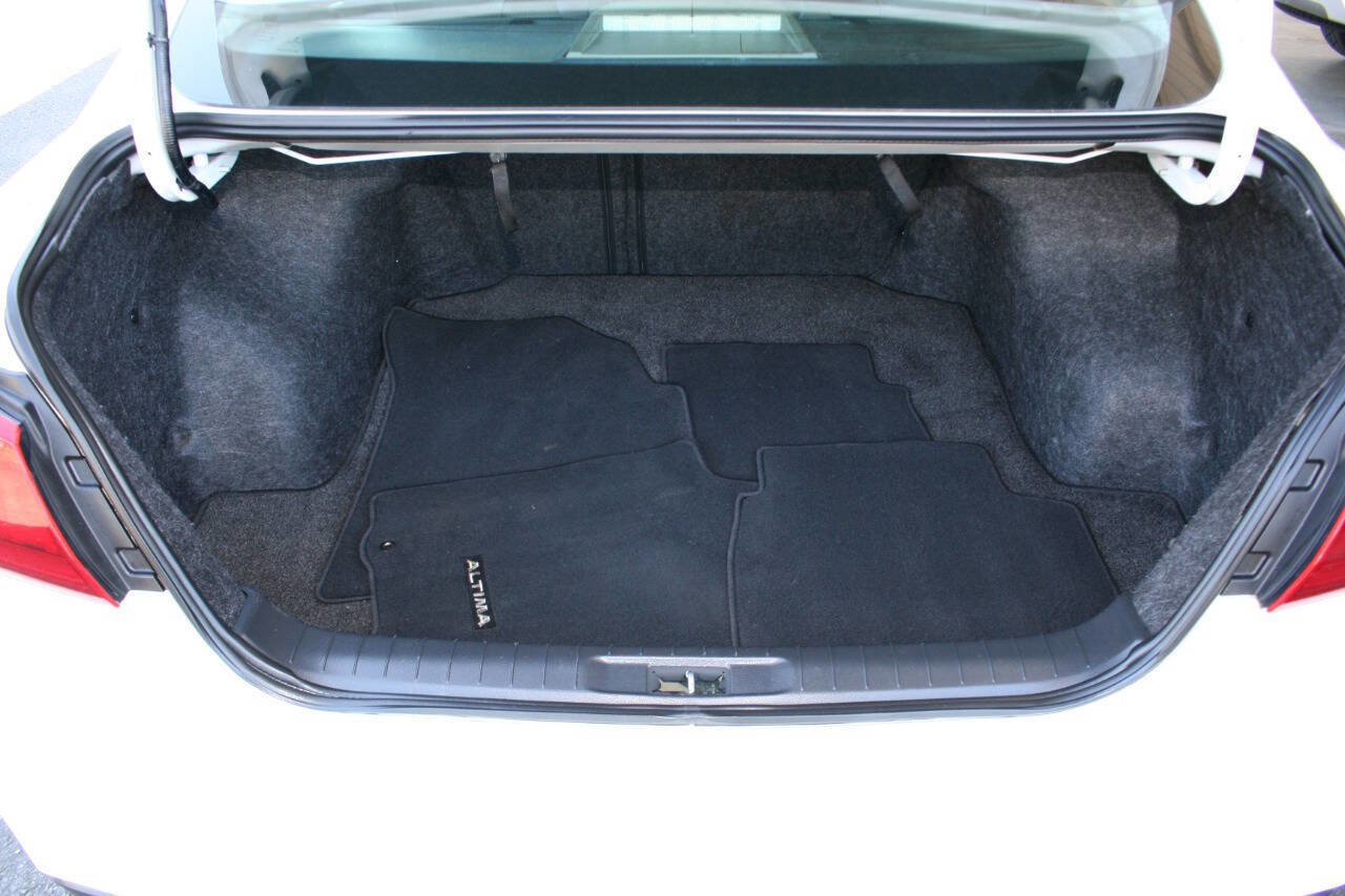 Used 2018 Nissan Altima 2.5 SL FWD image 29