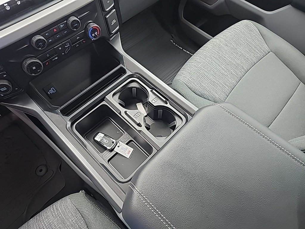 New 2026 Ford F250 XLT w/ XLT Premium Package image 19