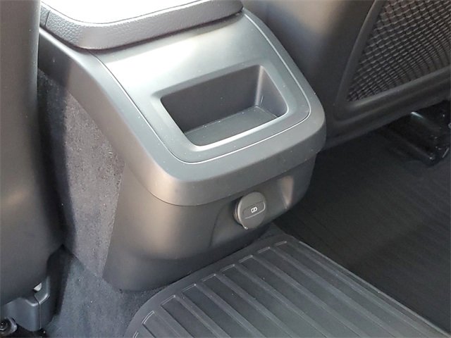 Used 2021 Volvo V90 T6 Cross Country image 30