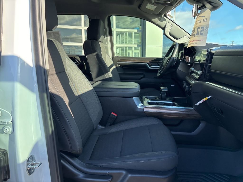 Certified 2024 Chevrolet Silverado 1500 LT Trail Boss w/ Convenience Package II image 25