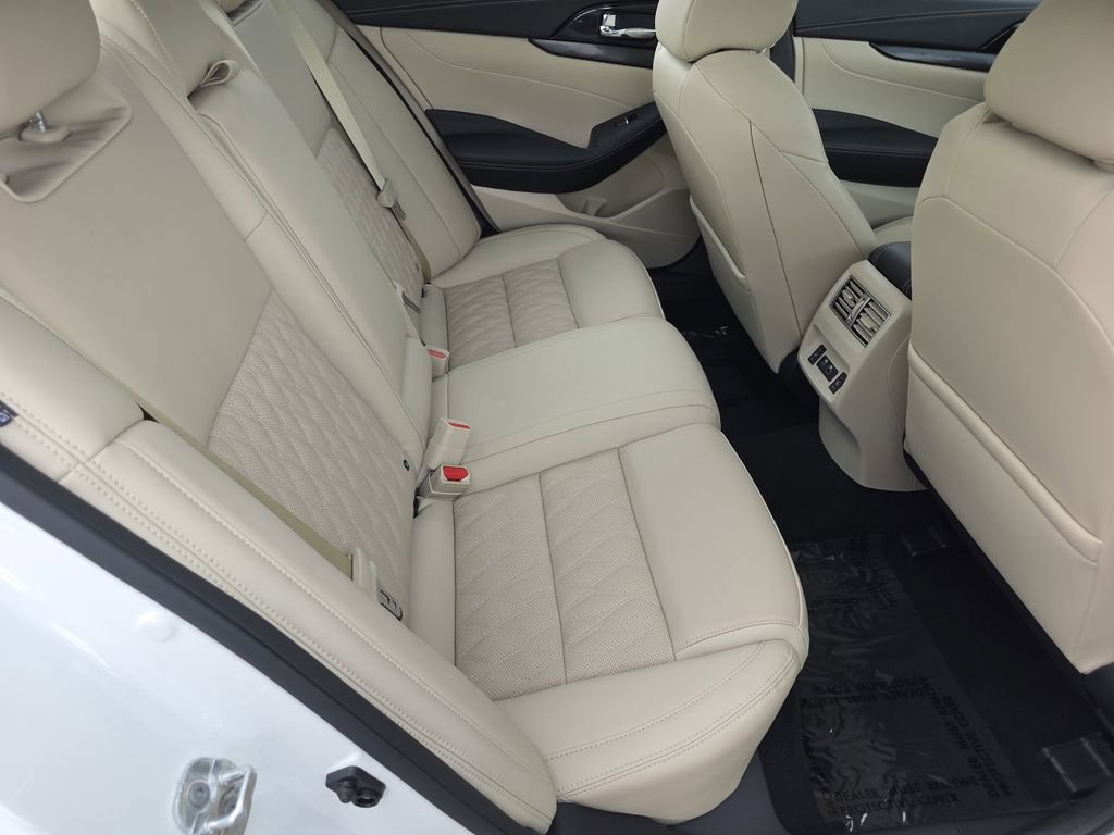 Used 2023 Nissan Maxima Platinum w/ Sport Mat Group FWD image 19