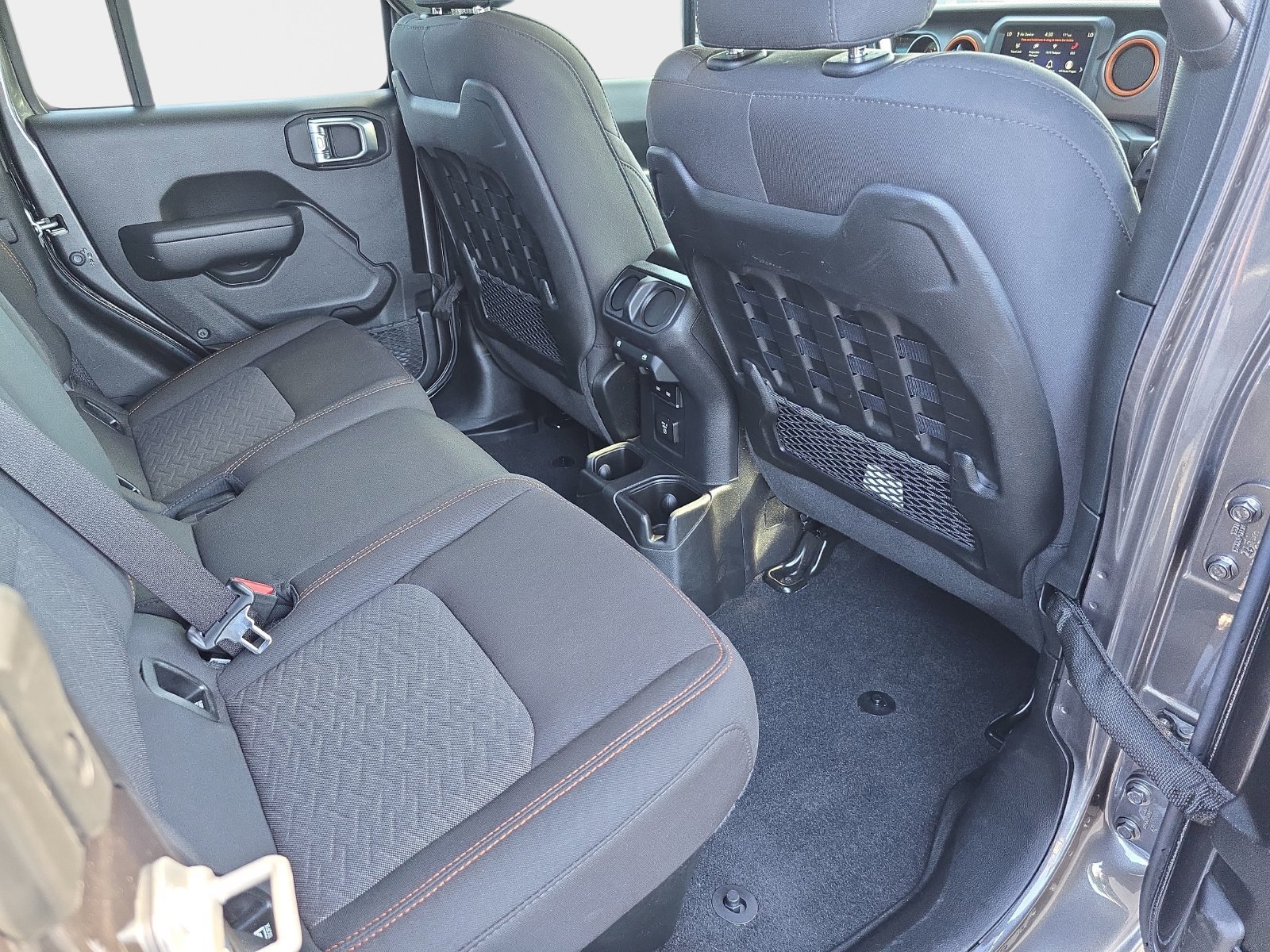 Used 2023 Jeep Gladiator Mojave AWD/4WD image 12