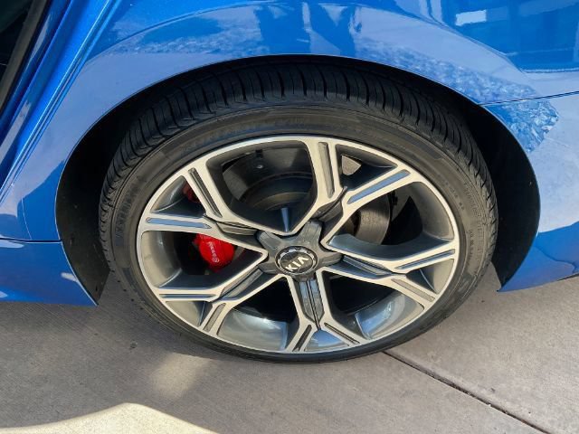 Used 2020 Kia Stinger GT2 image 14