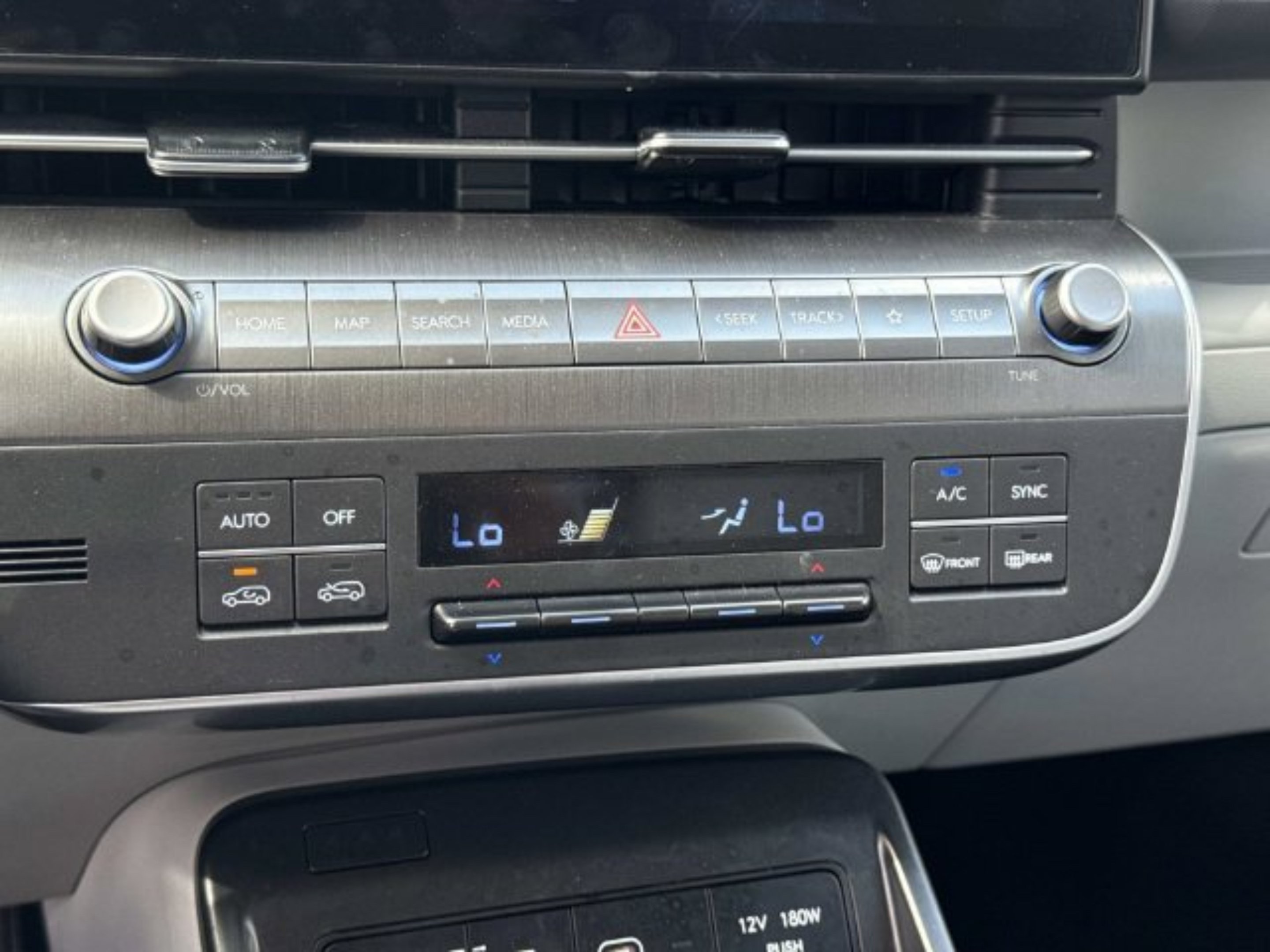 Used 2024 Hyundai Kona SEL w/ Convenience Package FWD image 20