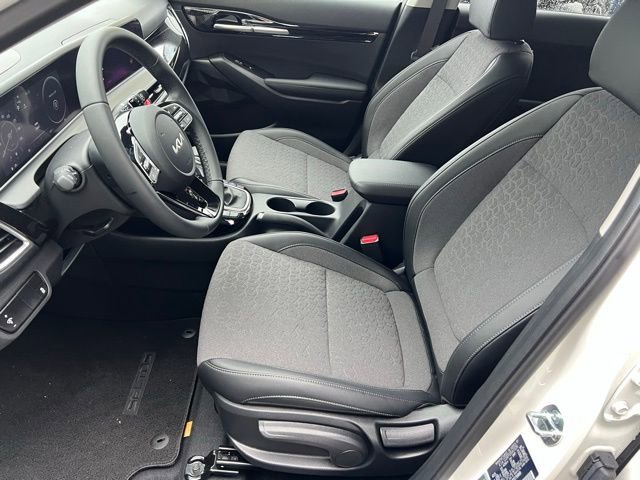Certified 2025 Kia Seltos X-Line image 13