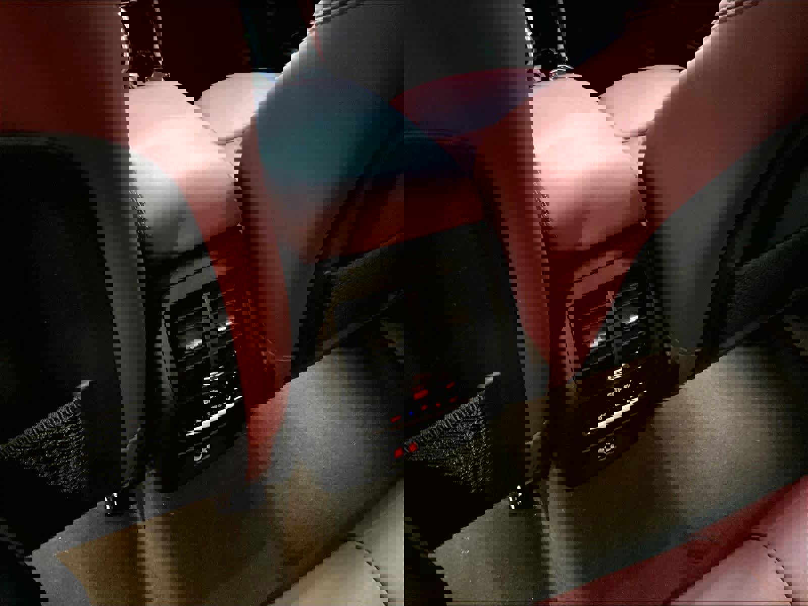 Used 2021 BMW X4 xDrive30i w/ M Sport Package image 36