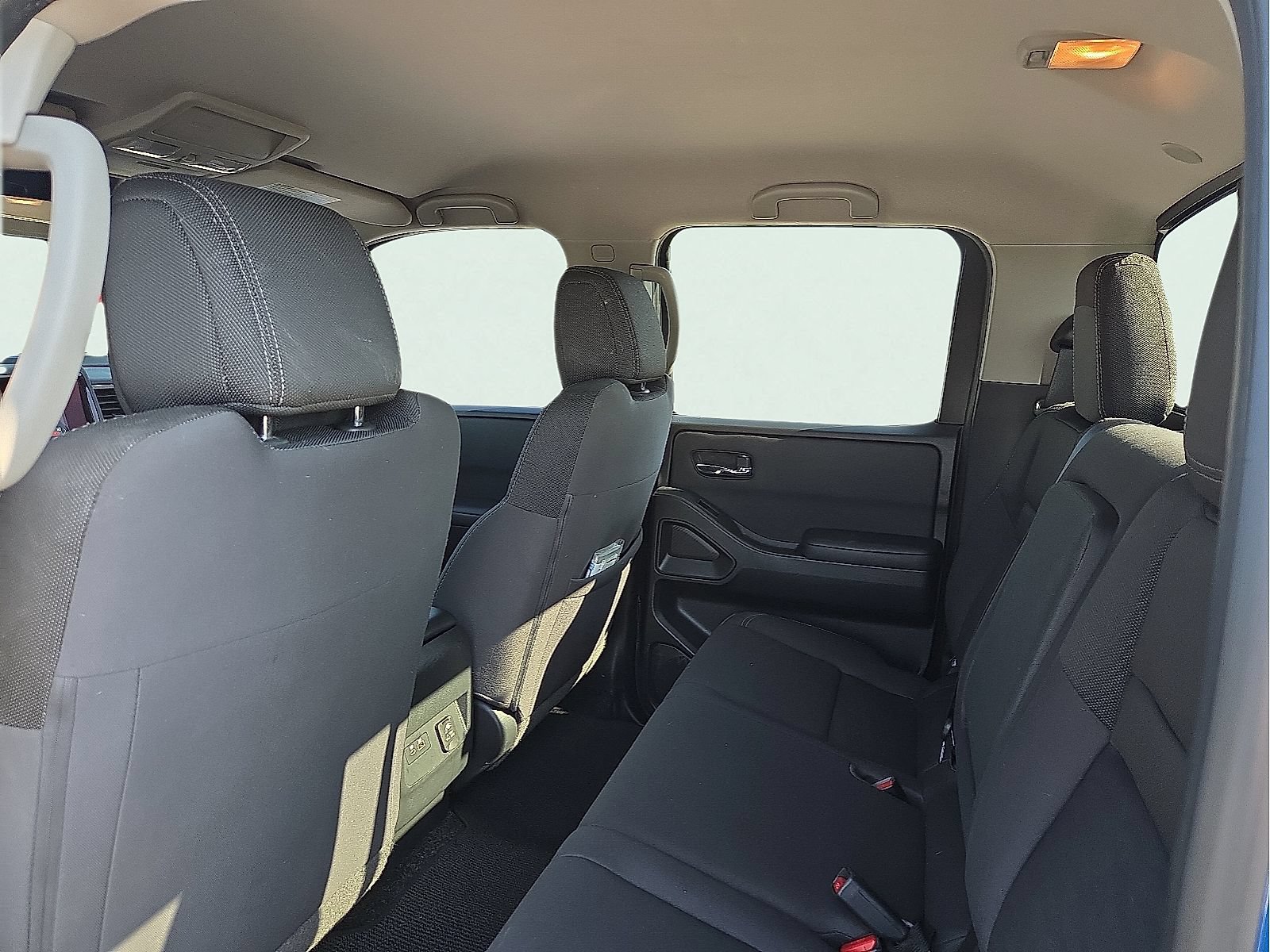 Used 2024 Nissan Frontier SV w/ SV Convenience Package AWD/4WD image 10