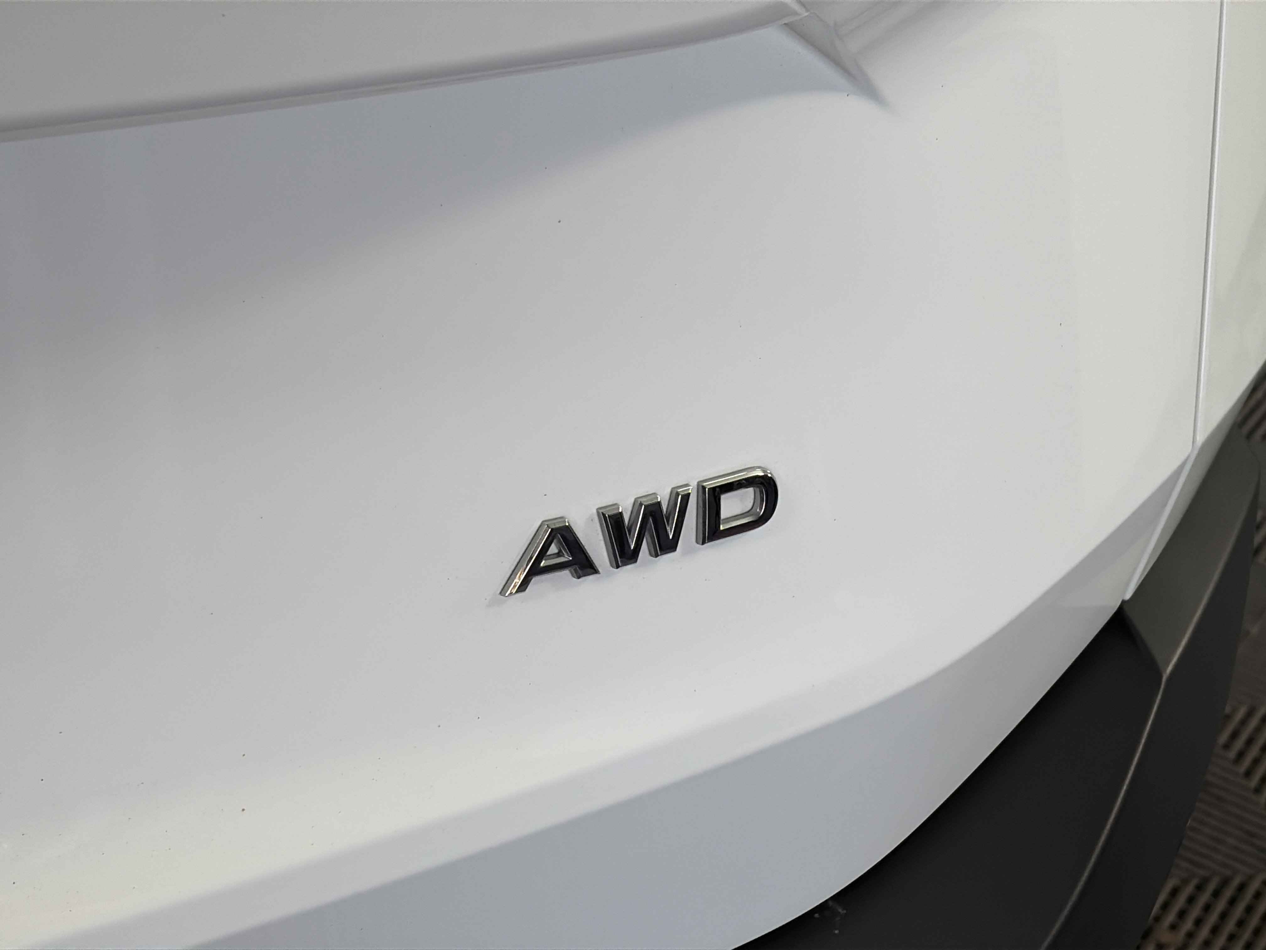 Used 2023 Nissan Rogue S image 16