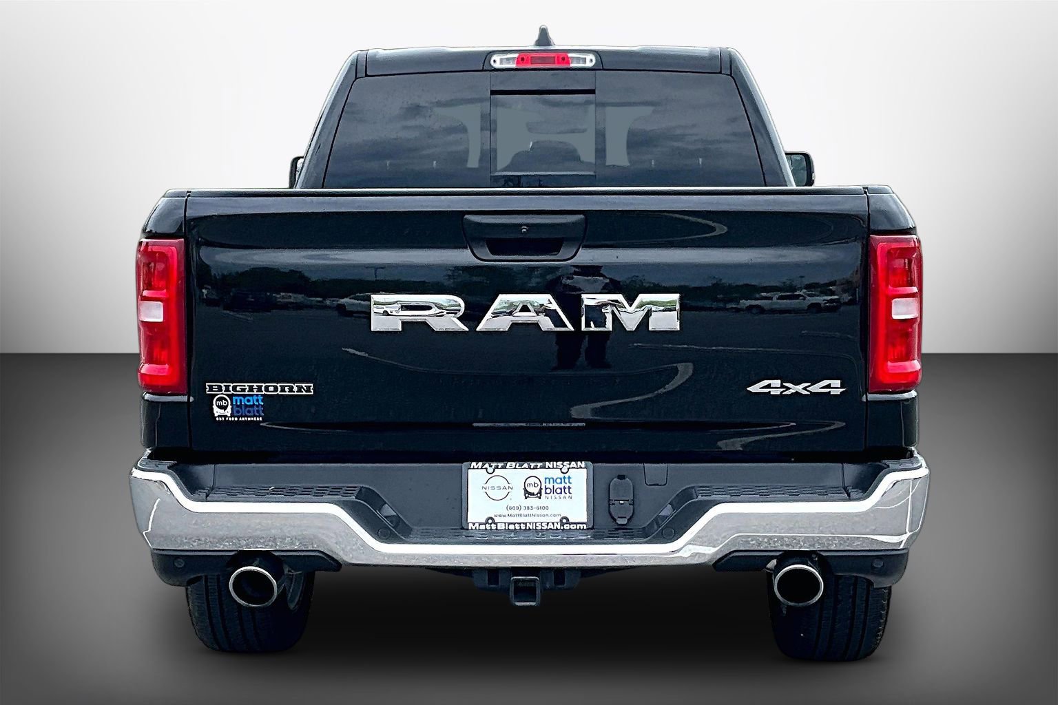 Used 2025 RAM 1500 Big Horn AWD/4WD image 3