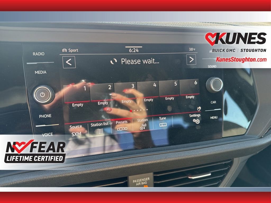 Used 2024 Volkswagen Jetta GLI 40th Anniversary Edition image 31