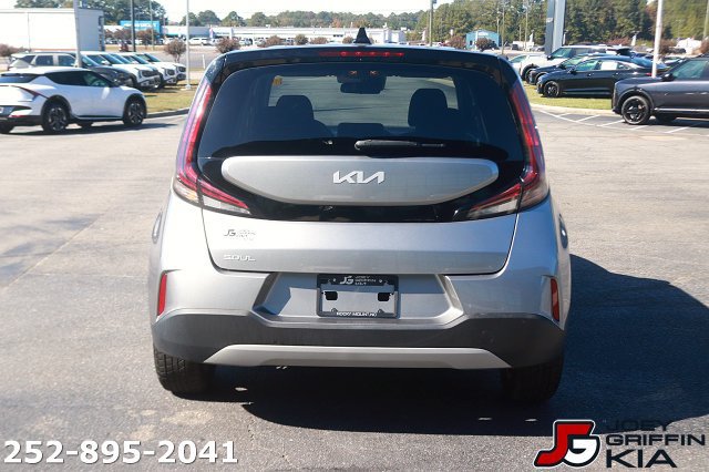 Certified 2024 Kia Soul LX w/ LX Technology Package FWD image 6