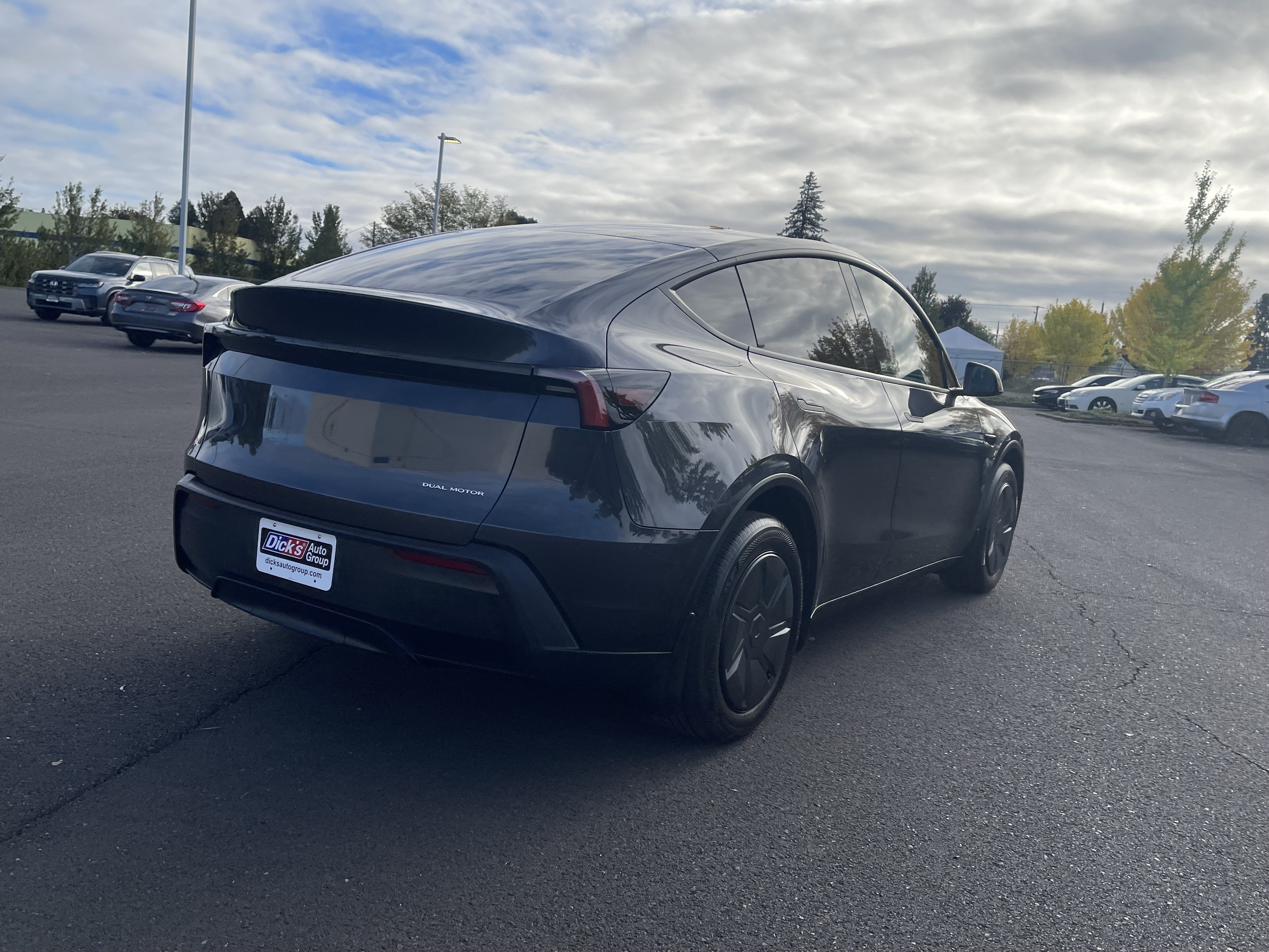 Used 2026 Tesla Model Y Long Range AWD/4WD image 5