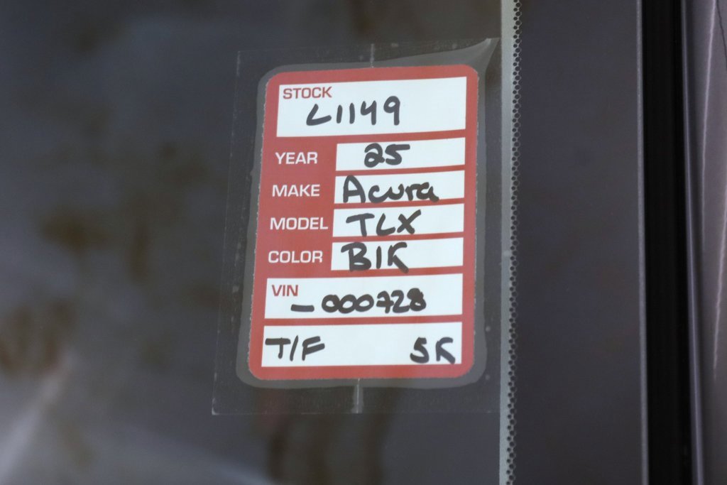 Certified 2025 Acura TLX w/ Technology Package image 29