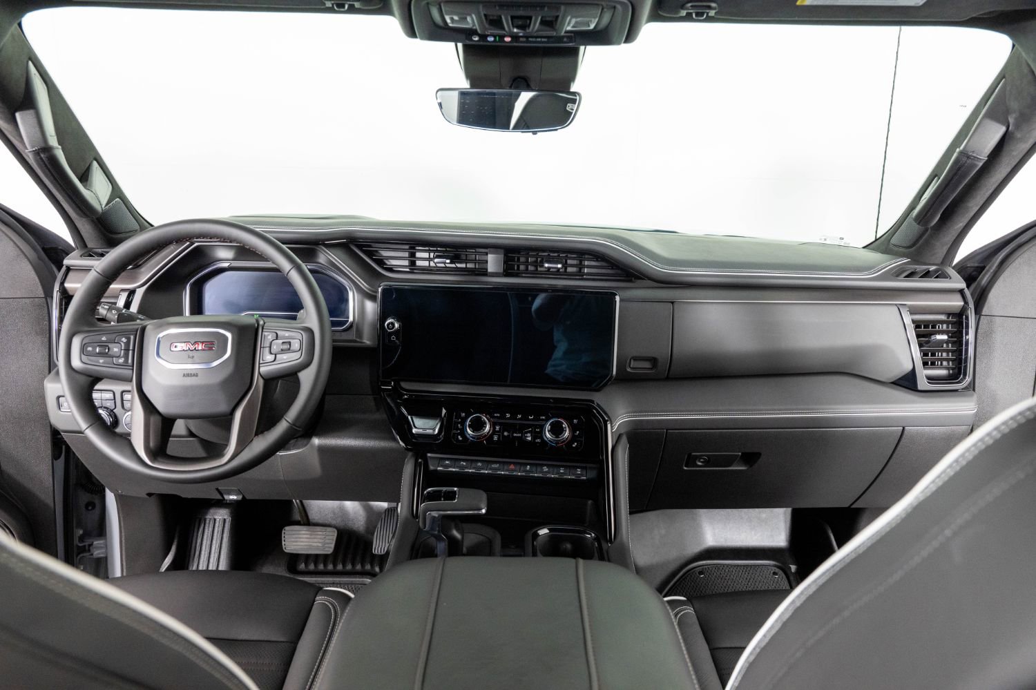 Used 2025 GMC Sierra 1500 AT4X AWD/4WD image 34