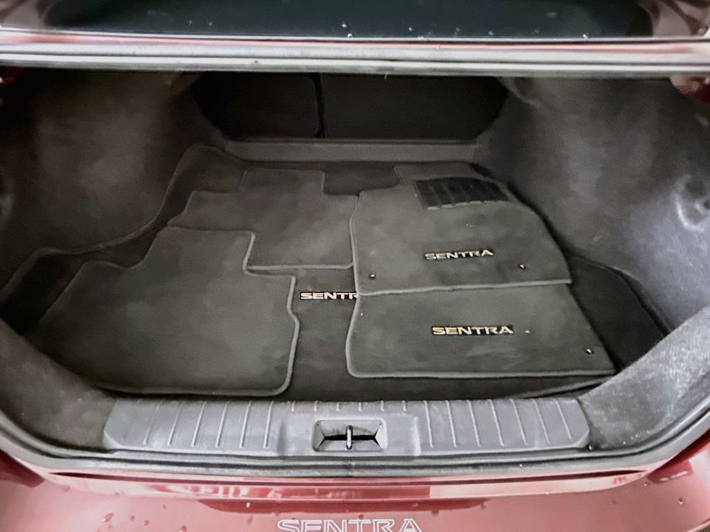 Used 2024 Nissan Sentra SV FWD image 27