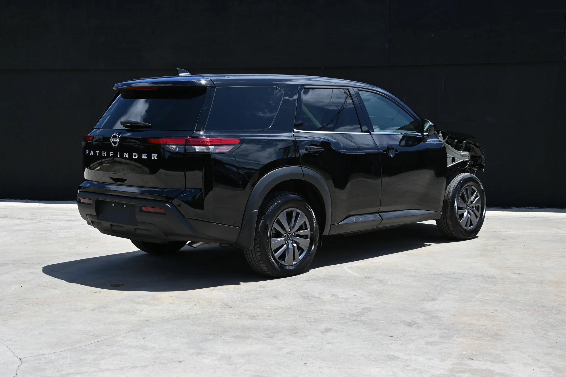 Used 2025 Nissan Pathfinder S image 5