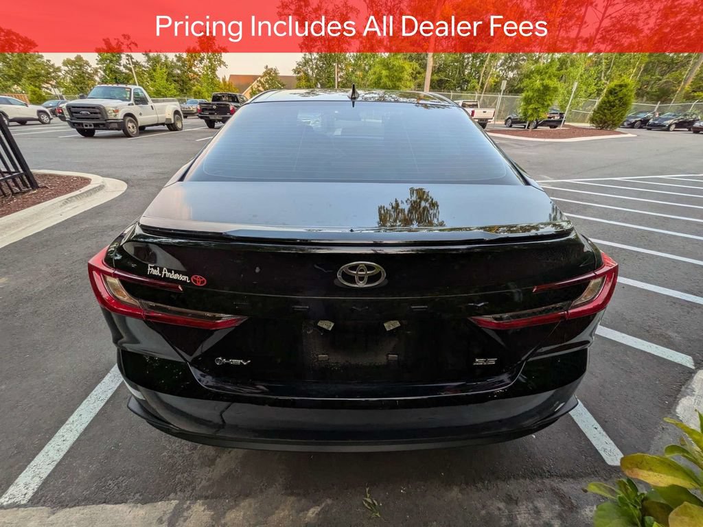 Used 2026 Toyota Camry SE FWD image 6