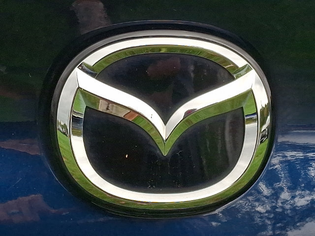 Used 2021 MAZDA MAZDA3 s FWD image 9