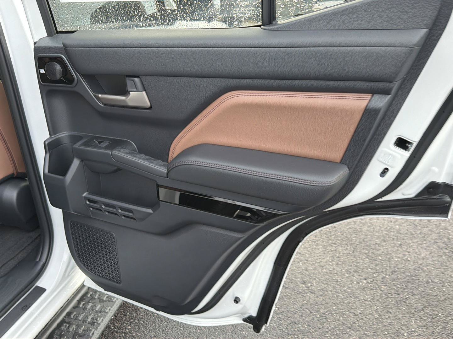 New 2026 Toyota 4Runner Limited AWD/4WD image 15