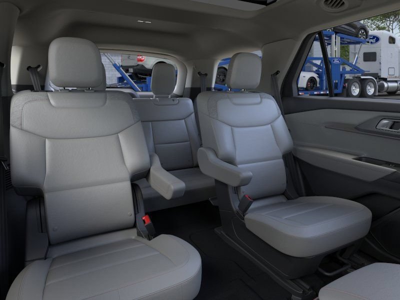 New 2026 Ford Explorer Active w/ Active Comfort Package AWD/4WD image 11