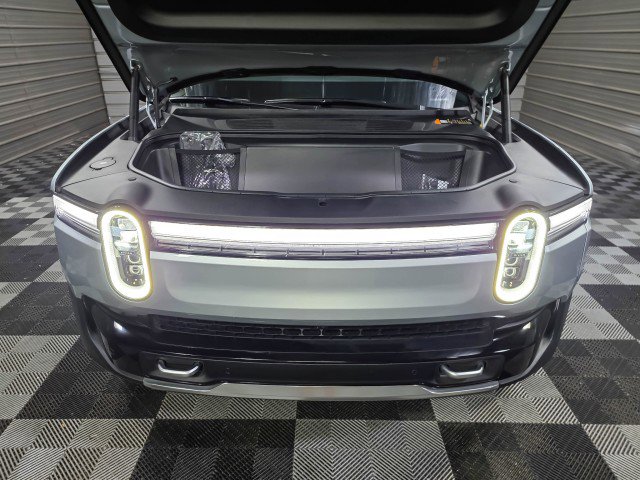 Used 2025 Rivian R1T Adventure image 44