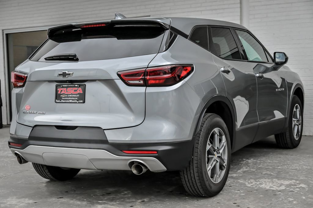 Used 2024 Chevrolet Blazer LT AWD/4WD image 11