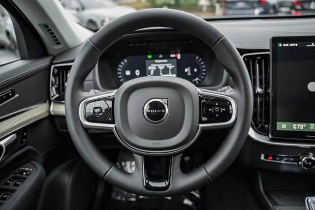 New 2026 Volvo XC90 B6 Plus w/ Protection Package Premier image 27