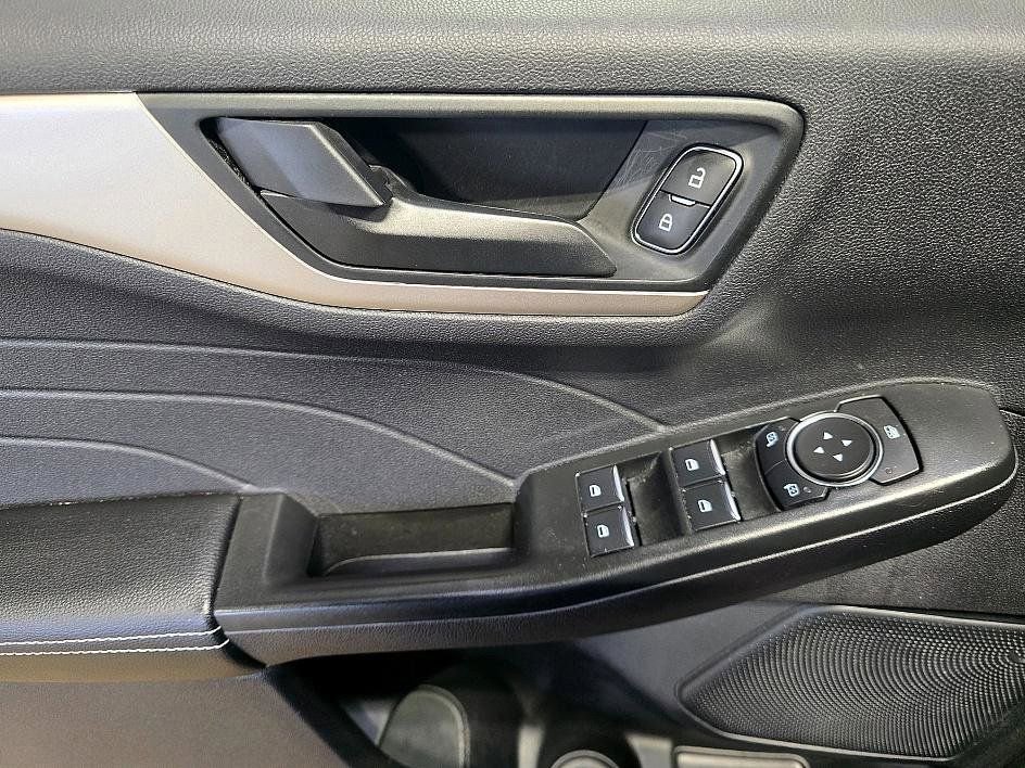 Used 2022 Ford Escape SE w/ Convenience Package image 11
