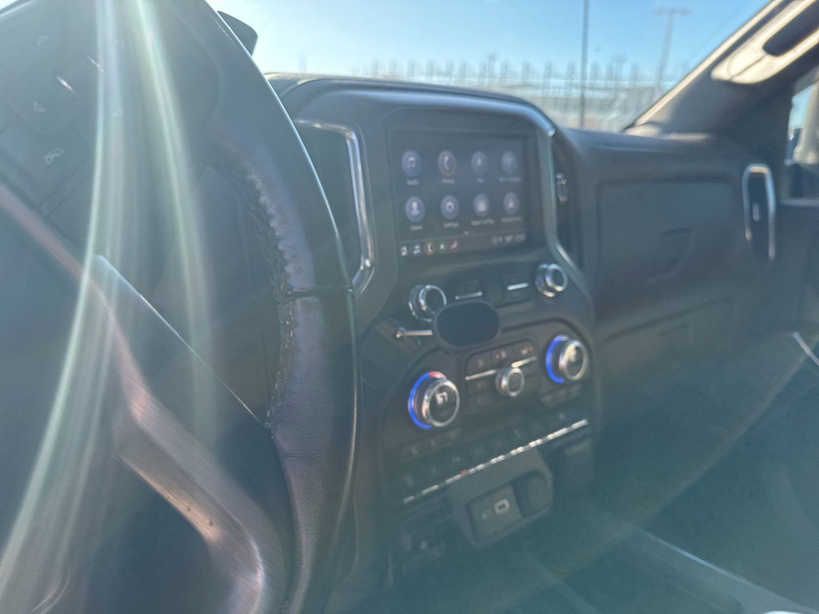 Used 2023 GMC Sierra 3500 Denali w/ Denali Ultimate Package image 18