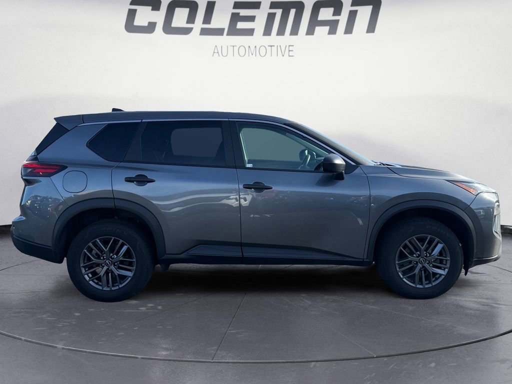Used 2024 Nissan Rogue S image 6