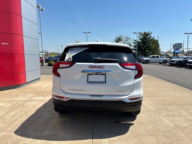 Used 2024 GMC Terrain SLT image 5
