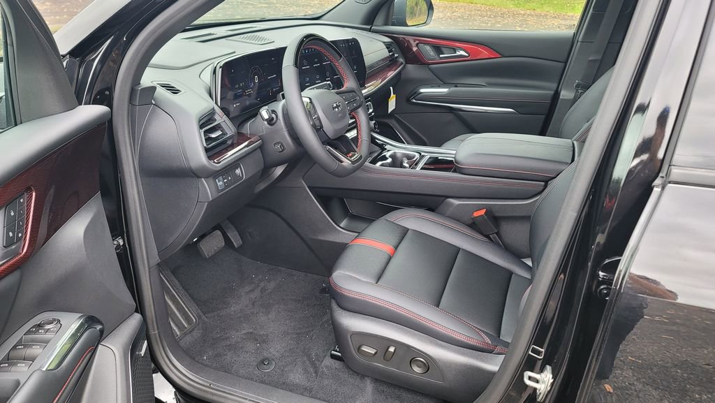 New 2026 Chevrolet Traverse RS image 18