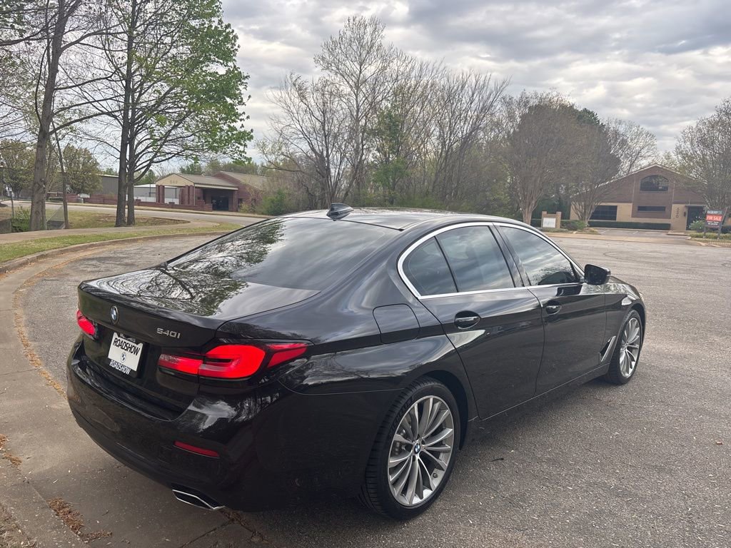 Used 2022 BMW 540i w/ Premium Package image 5