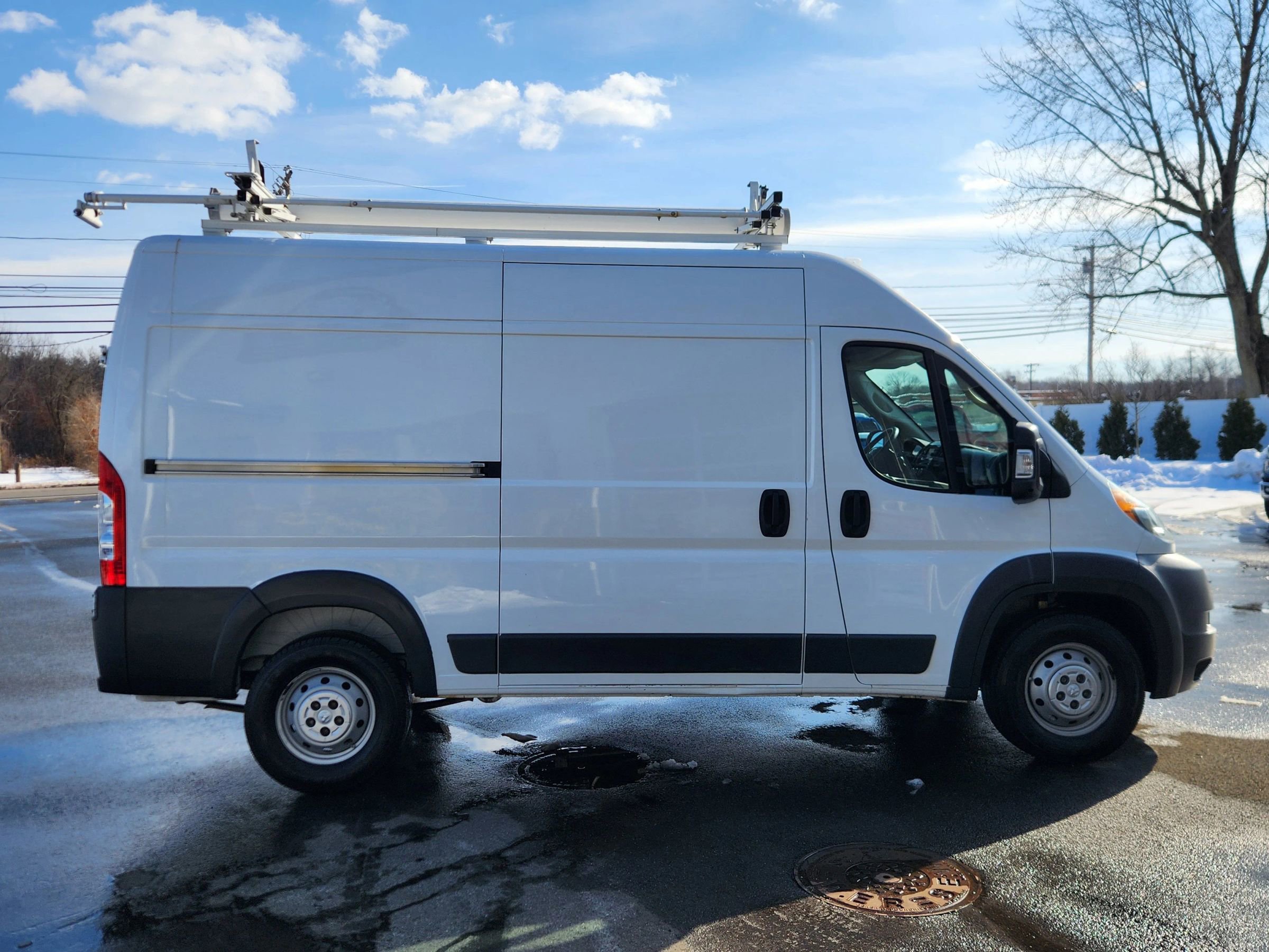 Used 2018 RAM ProMaster 2500 w/ Interior Convenience Group image 16