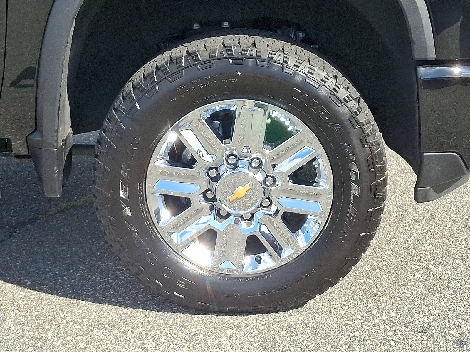 Used 2024 Chevrolet Silverado 2500 High Country image 8