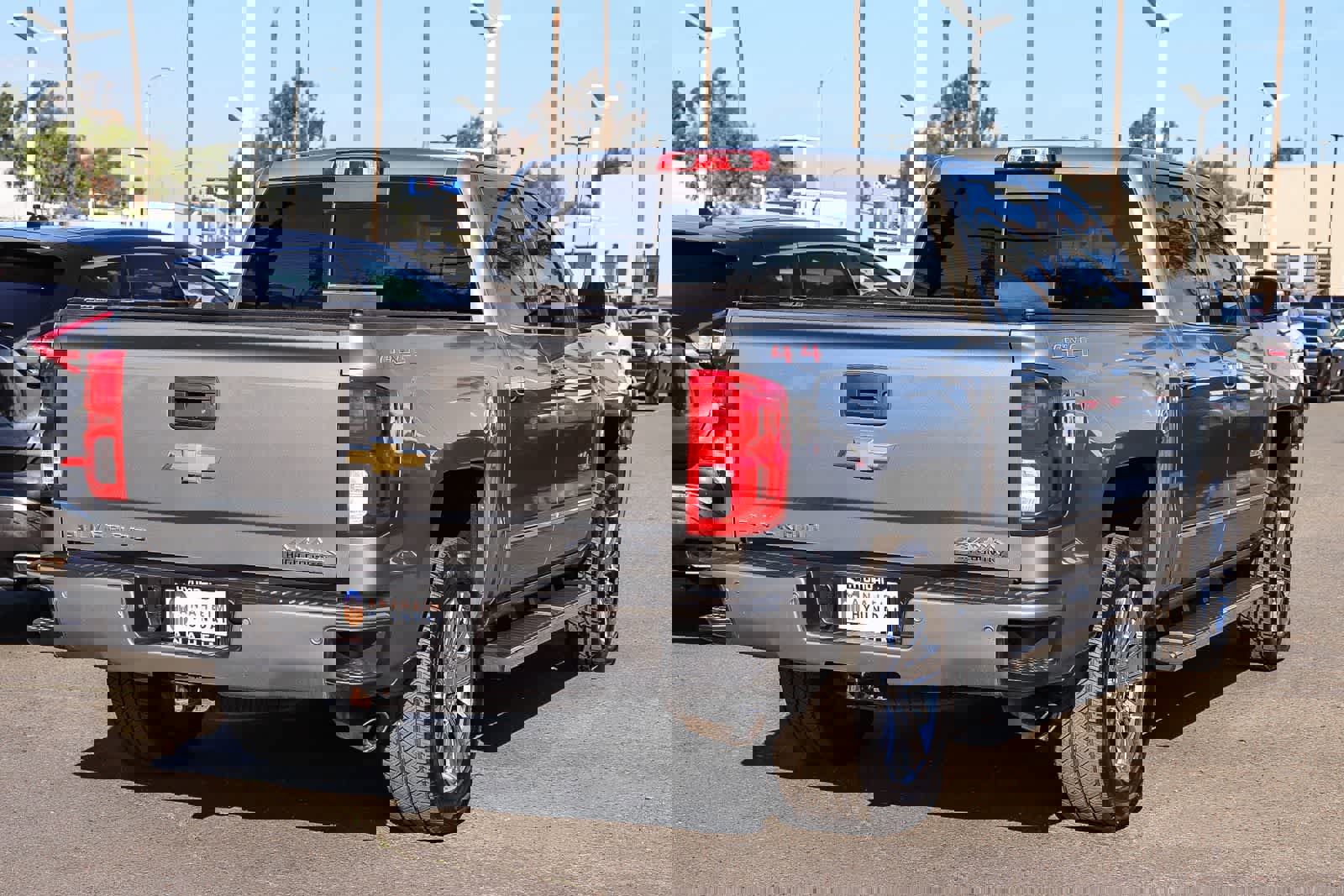 Used 2017 Chevrolet Silverado 1500 High Country image 5