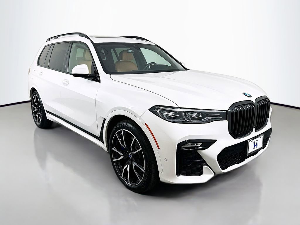 Used 2022 BMW X7 xDrive40i w/ M Sport Package image 3