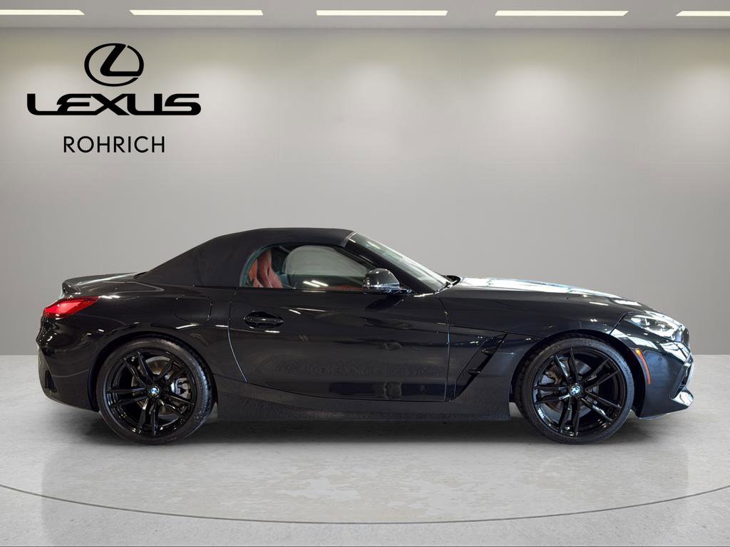 Used 2019 BMW Z4 sDrive30i w/ M Sport Package RWD image 30
